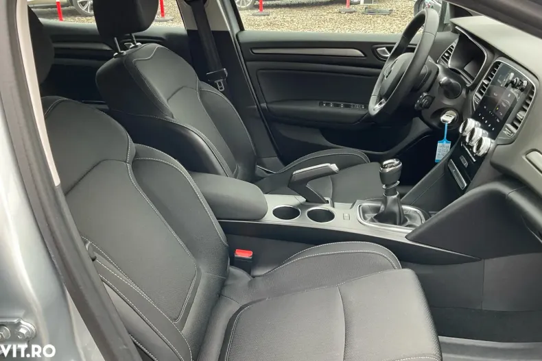 Renault Megane din 2022 cu 71.265 km - oferta REN188723 - foto 13