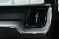 Volvo XC60 din 2020 cu 173.963 km - oferta VOL188728 - foto 13