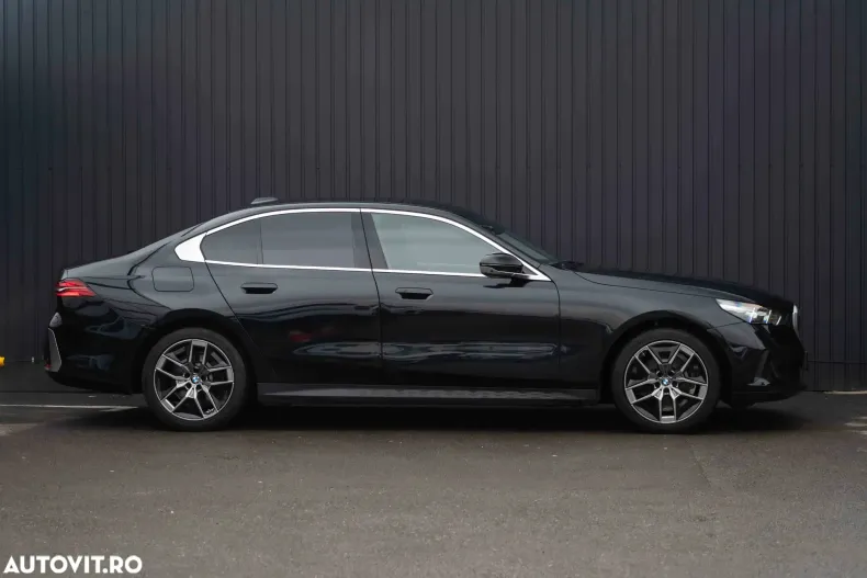 BMW Seria 5 din 2023 cu 110.232 km - oferta BMW188731 - foto 4