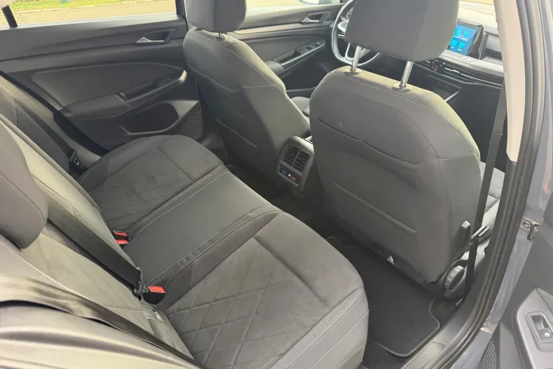 Volkswagen Golf din 2020 cu 130.690 km - oferta VOL188748 - foto 29