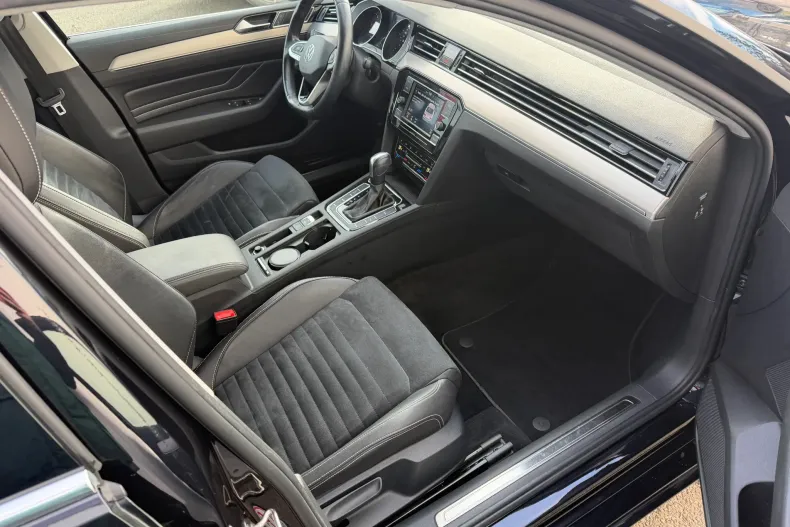 Volkswagen Passat din 2020 cu 100.641 km - oferta VOL188750 - foto 21