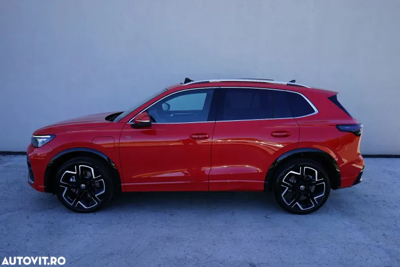 Volkswagen Tiguan din 2025 cu 4.600 km - oferta VOL188751 - foto 2