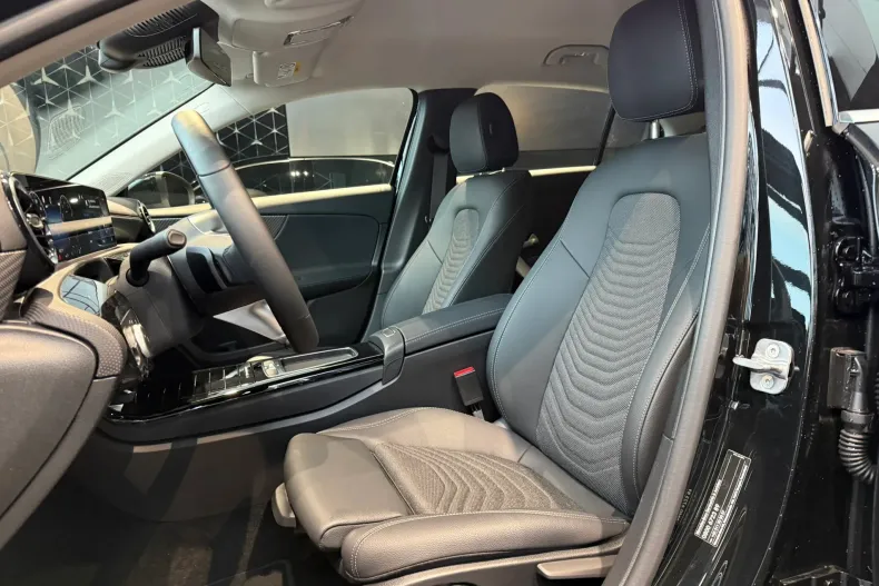 Mercedes-Benz A 180 (Clasa A) din 2025 cu 15 km - oferta MER188757 - foto 7