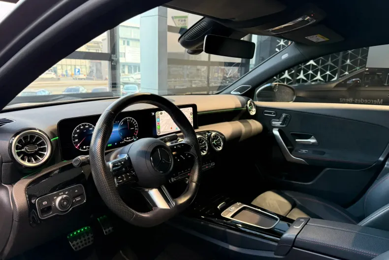 Mercedes-Benz A 250 (Clasa A) din 2023 cu 22.500 km - oferta MER188758 - foto 5