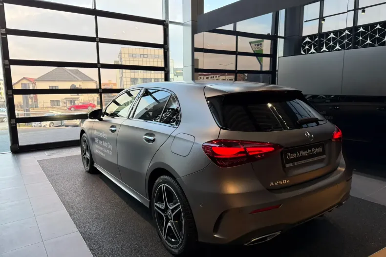 Mercedes-Benz A 250 (Clasa A) din 2023 cu 22.500 km - oferta MER188758 - foto 6