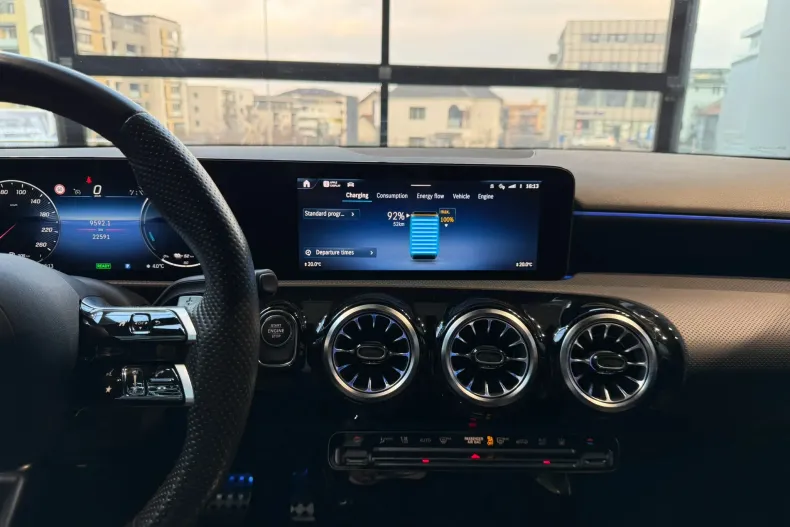 Mercedes-Benz A 250 (Clasa A) din 2023 cu 22.500 km - oferta MER188758 - foto 18