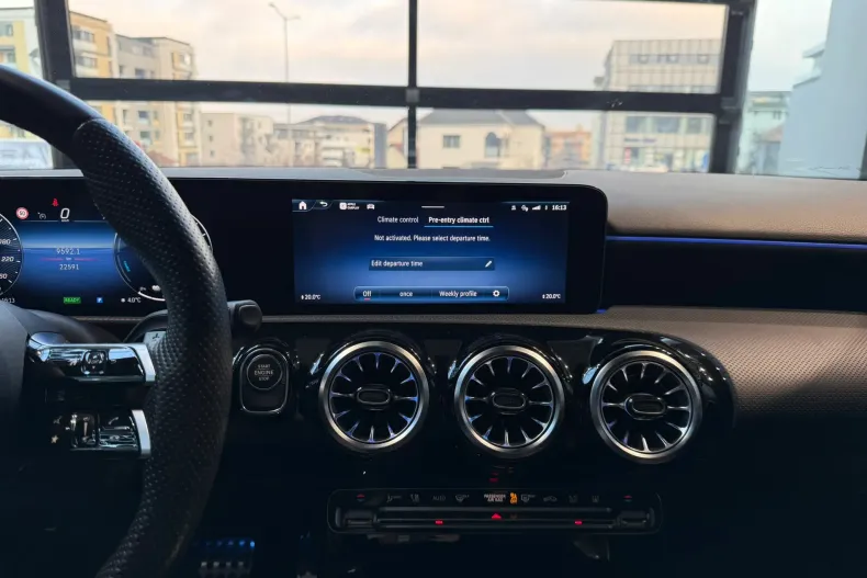 Mercedes-Benz A 250 (Clasa A) din 2023 cu 22.500 km - oferta MER188758 - foto 19