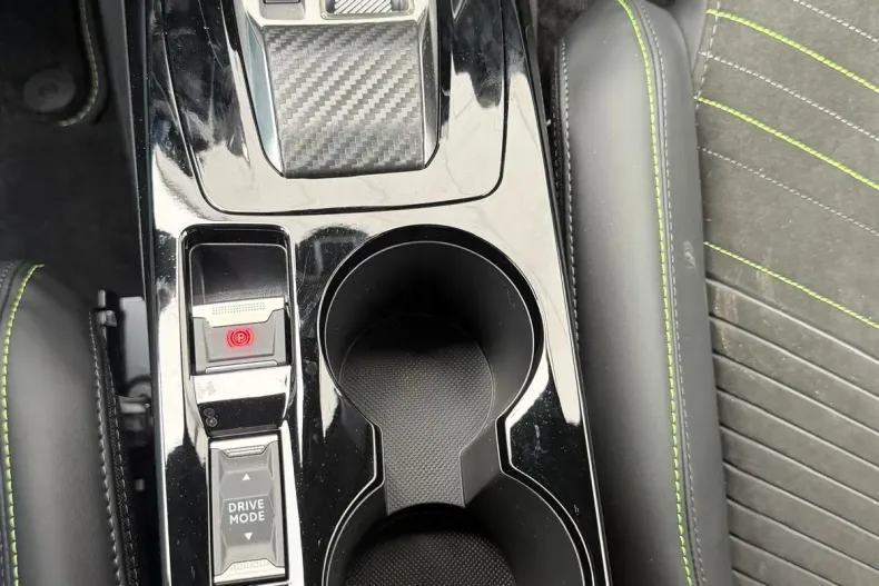 Peugeot 2008 din 2025 cu 10 km - oferta PEU188760 - foto 9