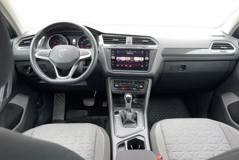 Volkswagen Tiguan din 2023 cu 104.973 km - oferta VOL188763 - foto 9