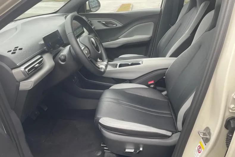 BYD DOLPHIN din 2025 cu 7.000 km - oferta BYD188769 - foto 11