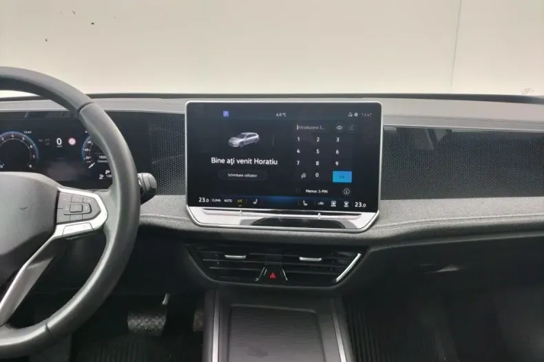 Volkswagen Passat din 2024 cu 10.282 km - oferta VOL188770 - foto 7