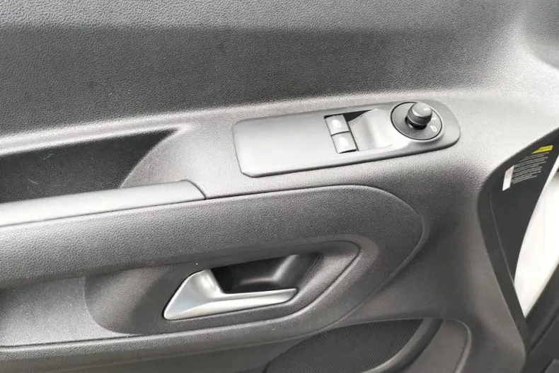 Citroën Berlingo din 2023 cu 58.583 km - oferta CIT188772 - foto 16