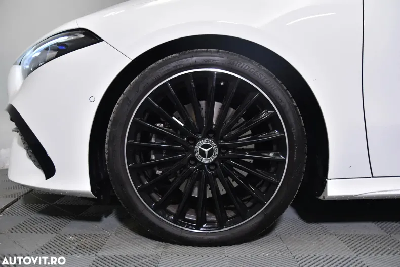 Mercedes-Benz A 220 (Clasa A) din 2024 cu 17.064 km - oferta MER188775 - foto 14