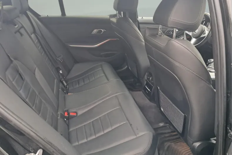 BMW Seria 3 din 2021 cu 62.038 km - oferta BMW188779 - foto 10