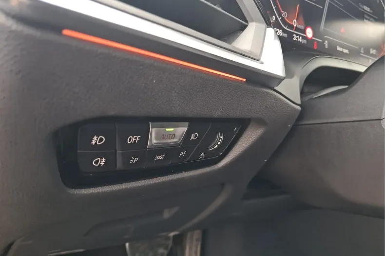 BMW Seria 3 din 2021 cu 62.038 km - oferta BMW188779 - foto 16