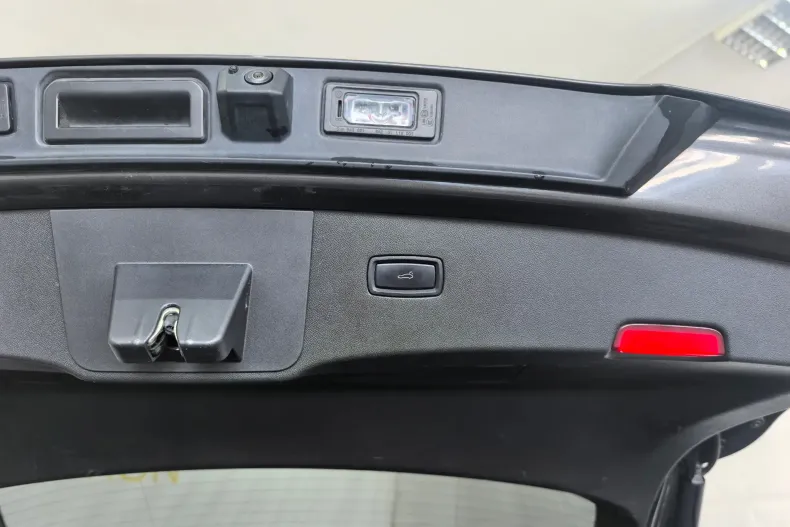 Porsche Cayenne Coupe din 2020 cu 148.171 km - oferta POR188781 - foto 8