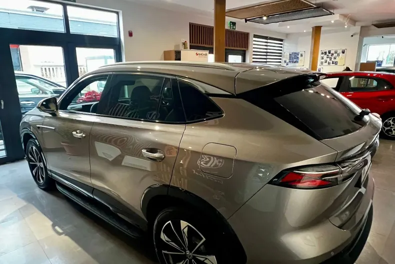 MG EHS din 2025 cu 10 km - oferta MG0188789 - foto 6