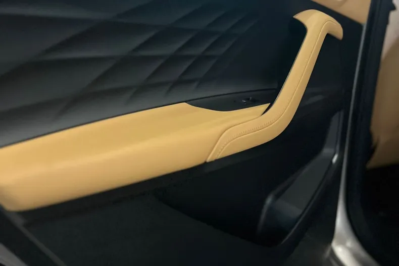 MG EHS din 2025 cu 10 km - oferta MG0188789 - foto 9