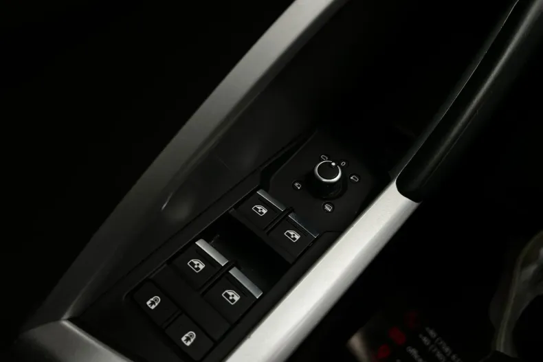 Audi Q3 din 2022 cu 95.300 km - oferta AUD188792 - foto 24