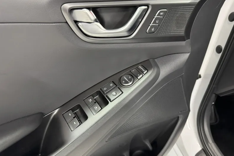 Hyundai IONIQ din 2021 cu 102.884 km - oferta HYU188803 - foto 7