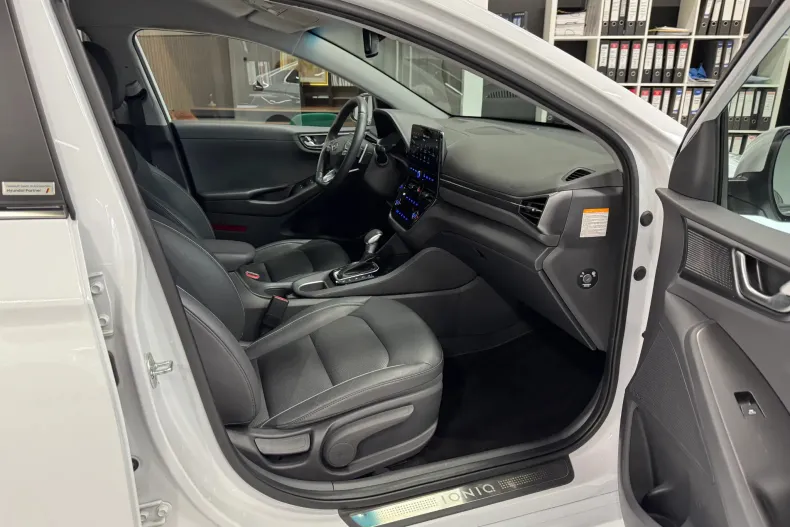 Hyundai IONIQ din 2021 cu 102.884 km - oferta HYU188803 - foto 12