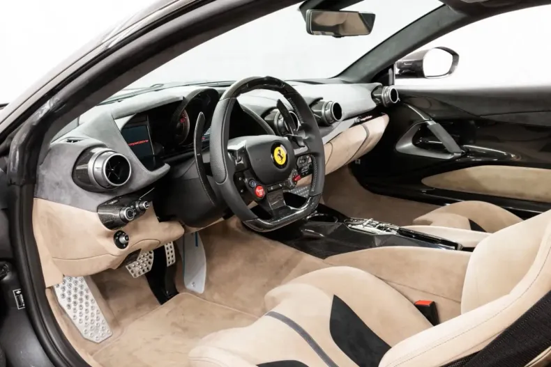 Ferrari 812 din 2022 cu 1.514 km - oferta FER188813 - foto 2