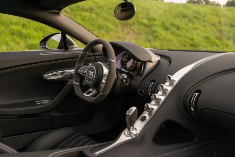 Bugatti Chiron din 2021 cu 3.480 km - oferta BUG188816 - foto 7