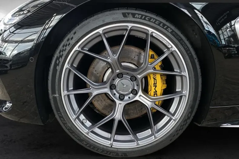 Mercedes-Benz AMG GT (Clasa GT) din 2024 cu 10.940 km - oferta MER188830 - foto 13