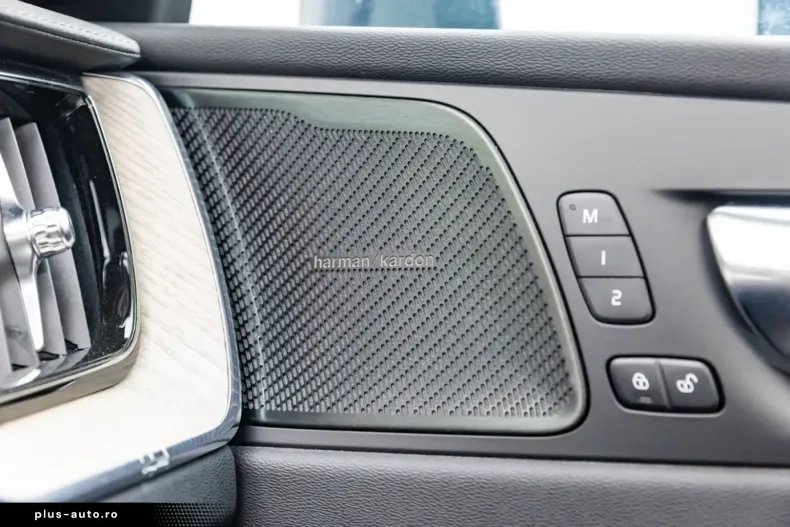 Volvo XC60 din 2022 cu 90.200 km - oferta VOL188832 - foto 19