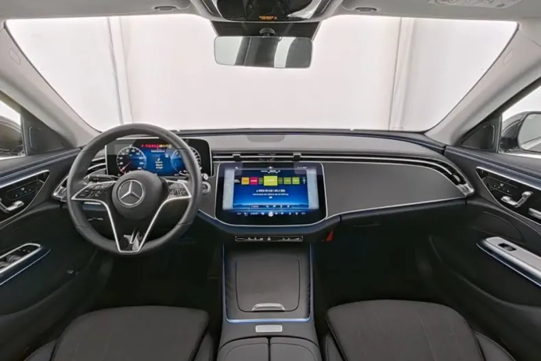 Mercedes-Benz E 400 (Clasa E) din 2024 cu 13.622 km - oferta MER188836 - foto 6