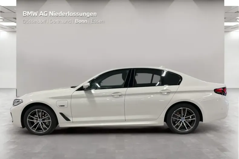 BMW 530 (Seria 5) din 2022 cu 66.651 km - oferta BMW188853 - foto 3