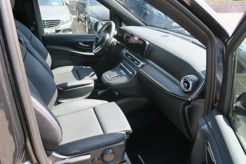 Mercedes-Benz V 300 (Clasa V) din 2024 cu 26.766 km - oferta MER188867 - foto 12