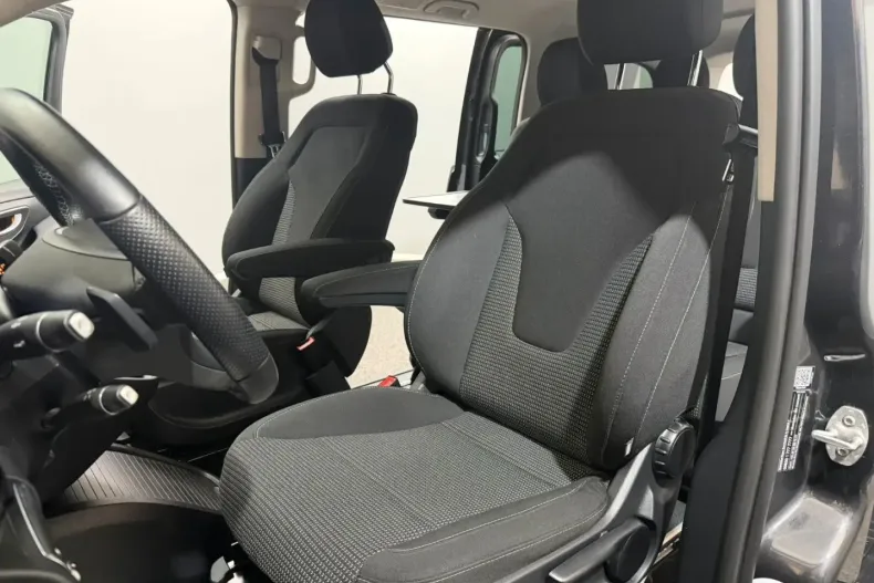 Mercedes-Benz V 220 (Clasa V) din 2022 cu 62.000 km - oferta MER188874 - foto 9