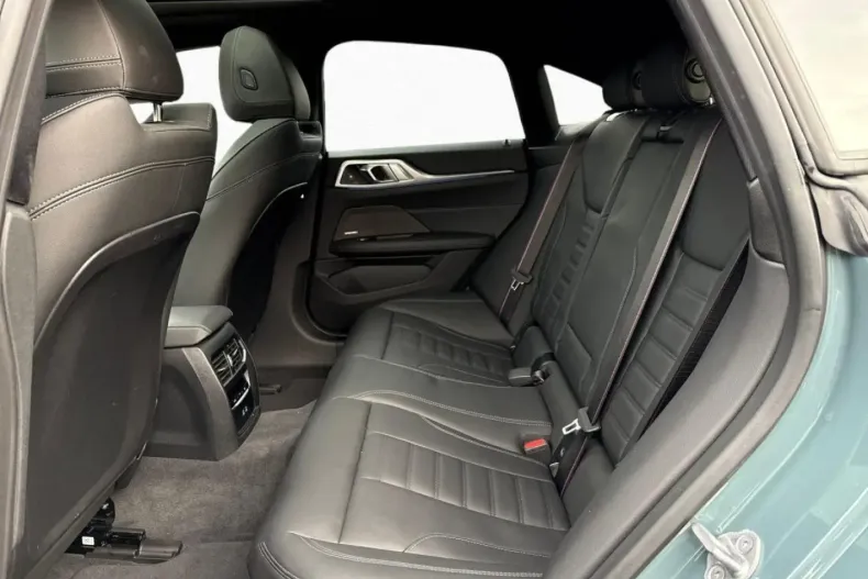 BMW i4 (Seria i) din 2025 cu 39.390 km - oferta BMW188875 - foto 11