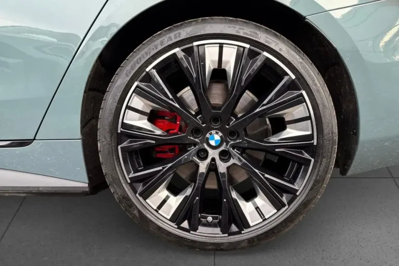 BMW i4 (Seria i) din 2025 cu 39.390 km - oferta BMW188875 - foto 13