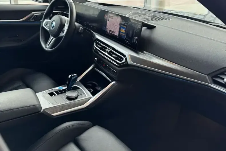 BMW i4 (Seria i) din 2022 cu 55.600 km - oferta BMW188878 - foto 9