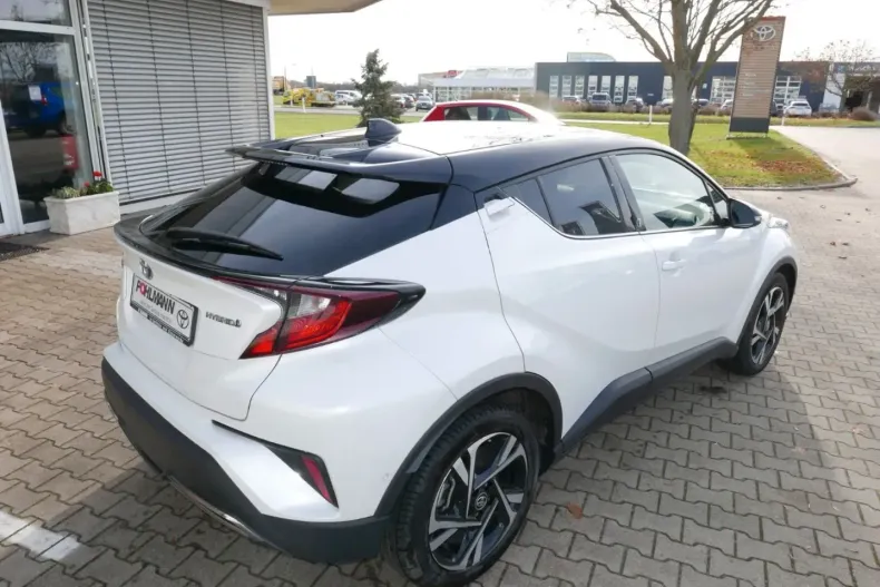 Toyota C-HR din 2023 cu 9.500 km - oferta TOY188884 - foto 8