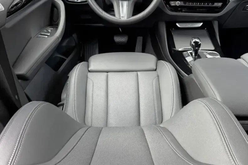 BMW X3 (Seria X) din 2024 cu 9.832 km - oferta BMW188888 - foto 14