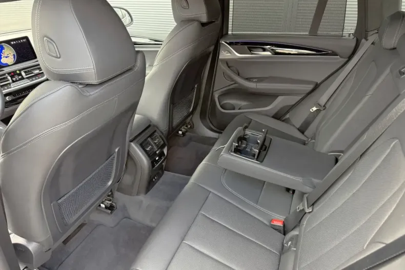 BMW X3 (Seria X) din 2024 cu 9.832 km - oferta BMW188888 - foto 26