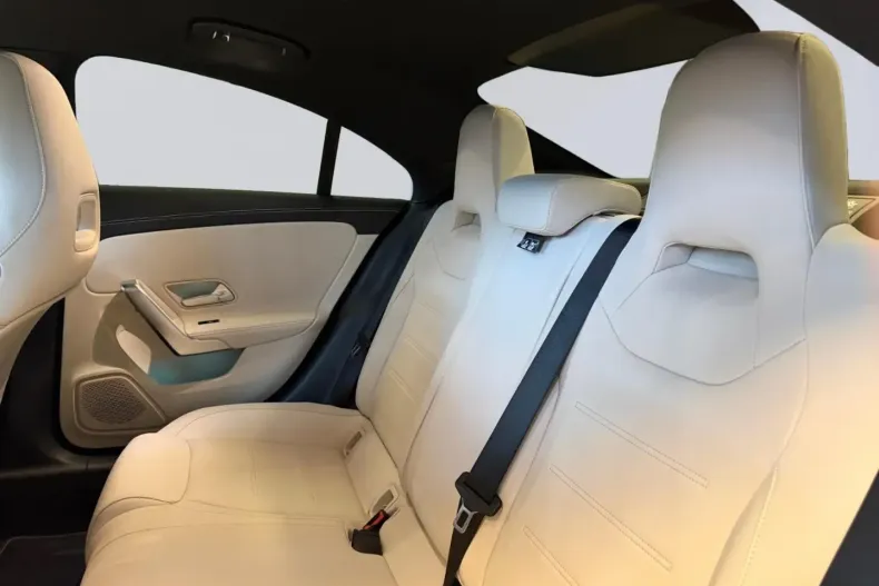 Mercedes-Benz CLA 250 (Clasa CLA) din 2022 cu 44.993 km - oferta MER188889 - foto 10