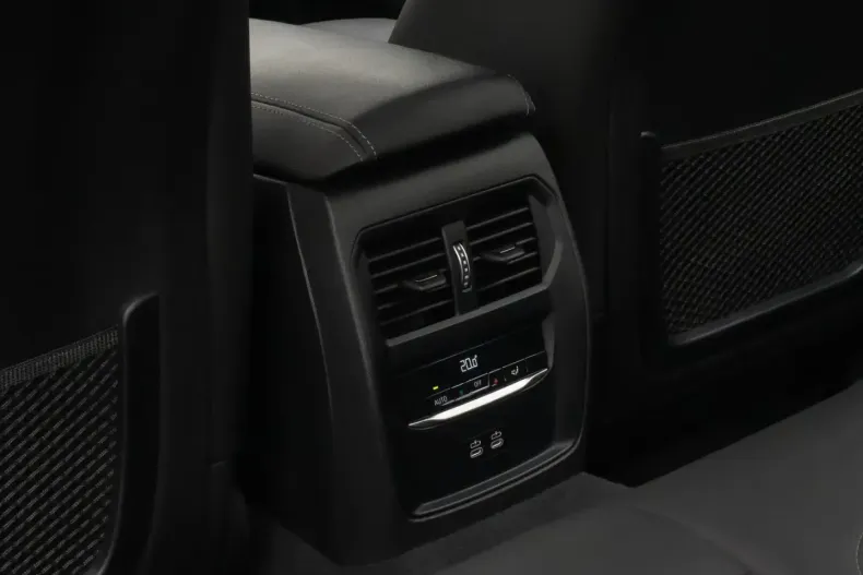 BMW 330 (Seria 3) din 2022 cu 37.067 km - oferta BMW188893 - foto 27