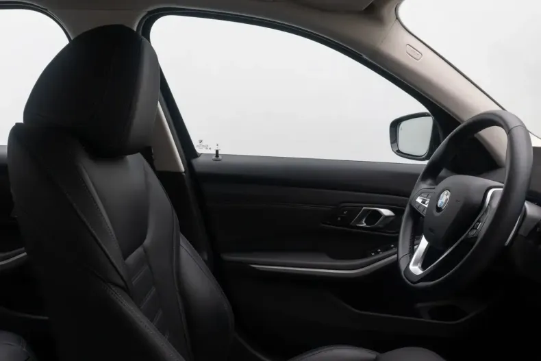 BMW 330 (Seria 3) din 2022 cu 37.067 km - oferta BMW188893 - foto 36