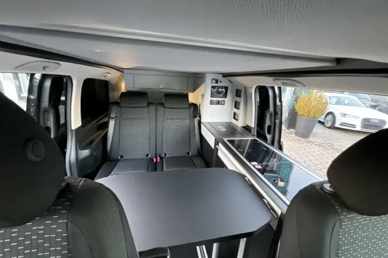 Mercedes-Benz V 250 (Clasa V) din 2024 cu 46.000 km - oferta MER188894 - foto 3