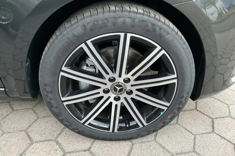 Mercedes-Benz V 250 (Clasa V) din 2024 cu 46.000 km - oferta MER188894 - foto 36