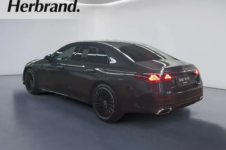 Mercedes-Benz E 220 (Clasa E) din 2025 cu 13.123 km - oferta MER188897 - foto 4