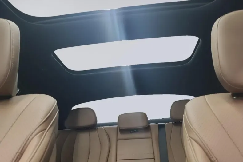 Mercedes-Benz E 220 (Clasa E) din 2025 cu 13.123 km - oferta MER188897 - foto 13