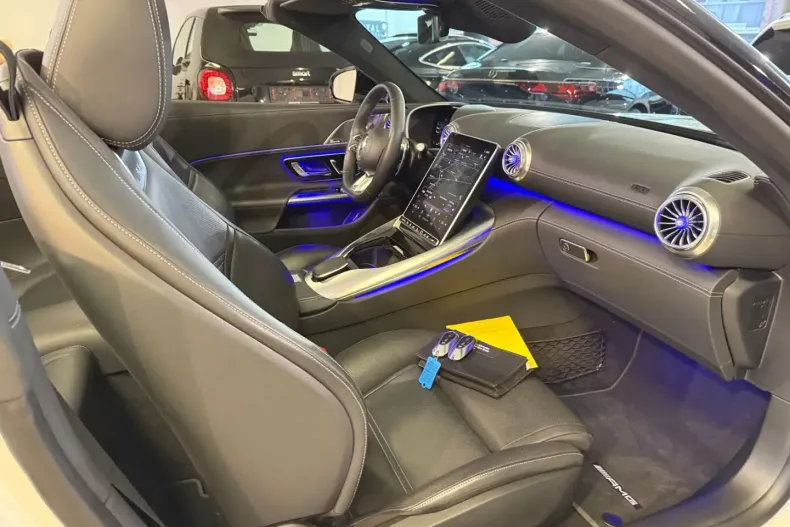 Mercedes-Benz SL 43 AMG (Clasa SL) din 2023 cu 27.770 km - oferta MER188898 - foto 11