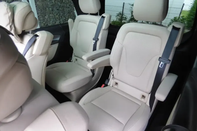 Mercedes-Benz V 300 (Clasa V) din 2026 cu 85 km - oferta MER188904 - foto 4