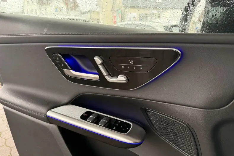 Mercedes-Benz GLC 220 (Clasa GLC) din 2024 cu 13.500 km - oferta MER188910 - foto 18