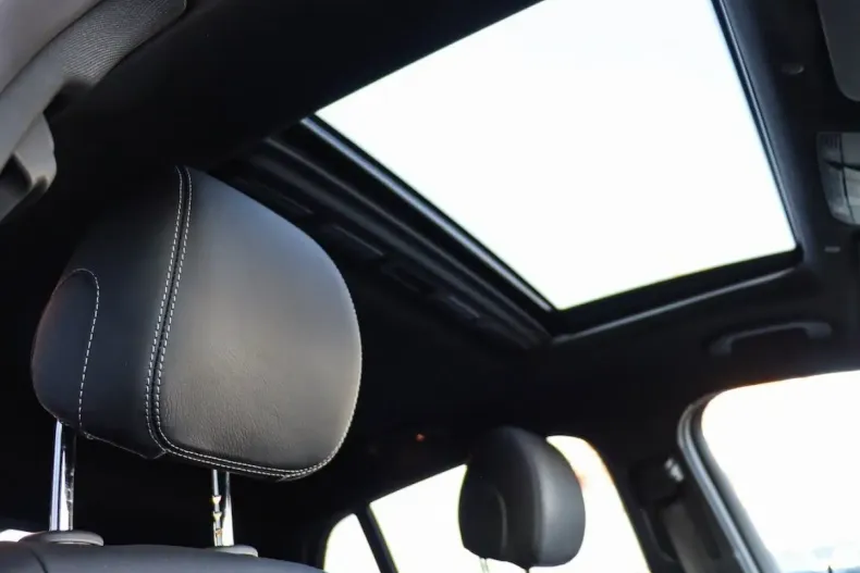 Mercedes-Benz GLC 300 (Clasa GLC) din 2023 cu 27.900 km - oferta MER188912 - foto 22